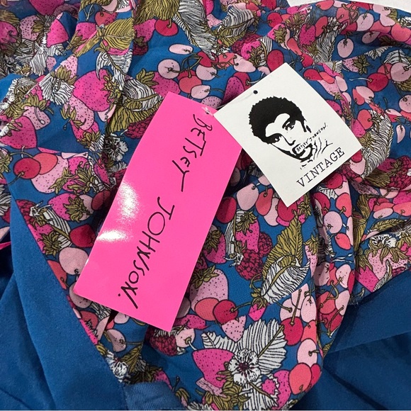NWT Betsy Johnson Very Cherry Wrap Dress - Picture 14 of 16
